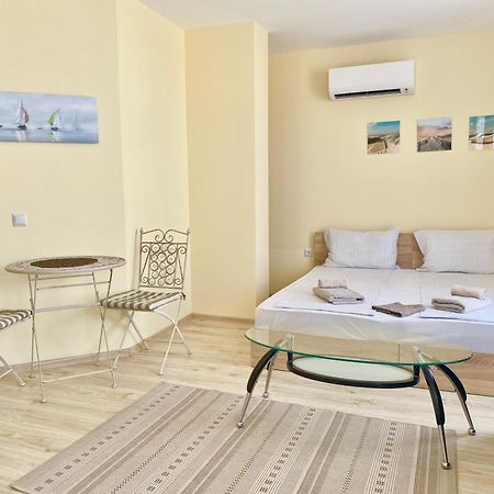 Apartments In Complex Sunny Island Deluxe Chernomorets Eksteriør billede