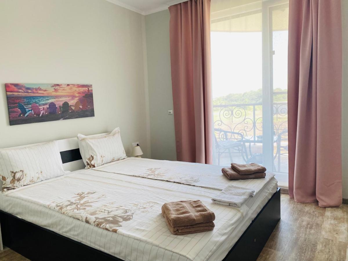 Apartments In Complex Sunny Island Deluxe Chernomorets Eksteriør billede