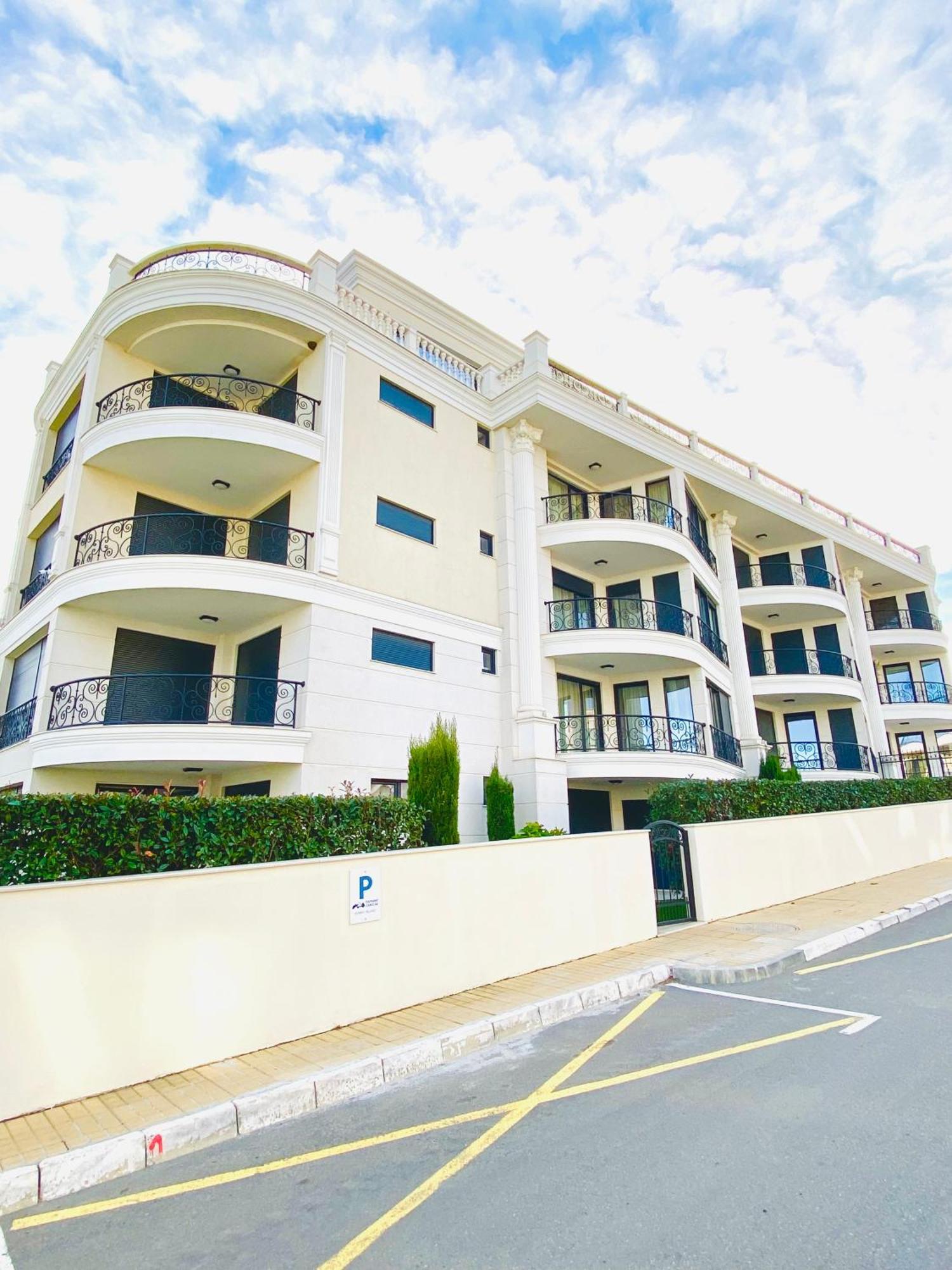 Apartments In Complex Sunny Island Deluxe Chernomorets Eksteriør billede
