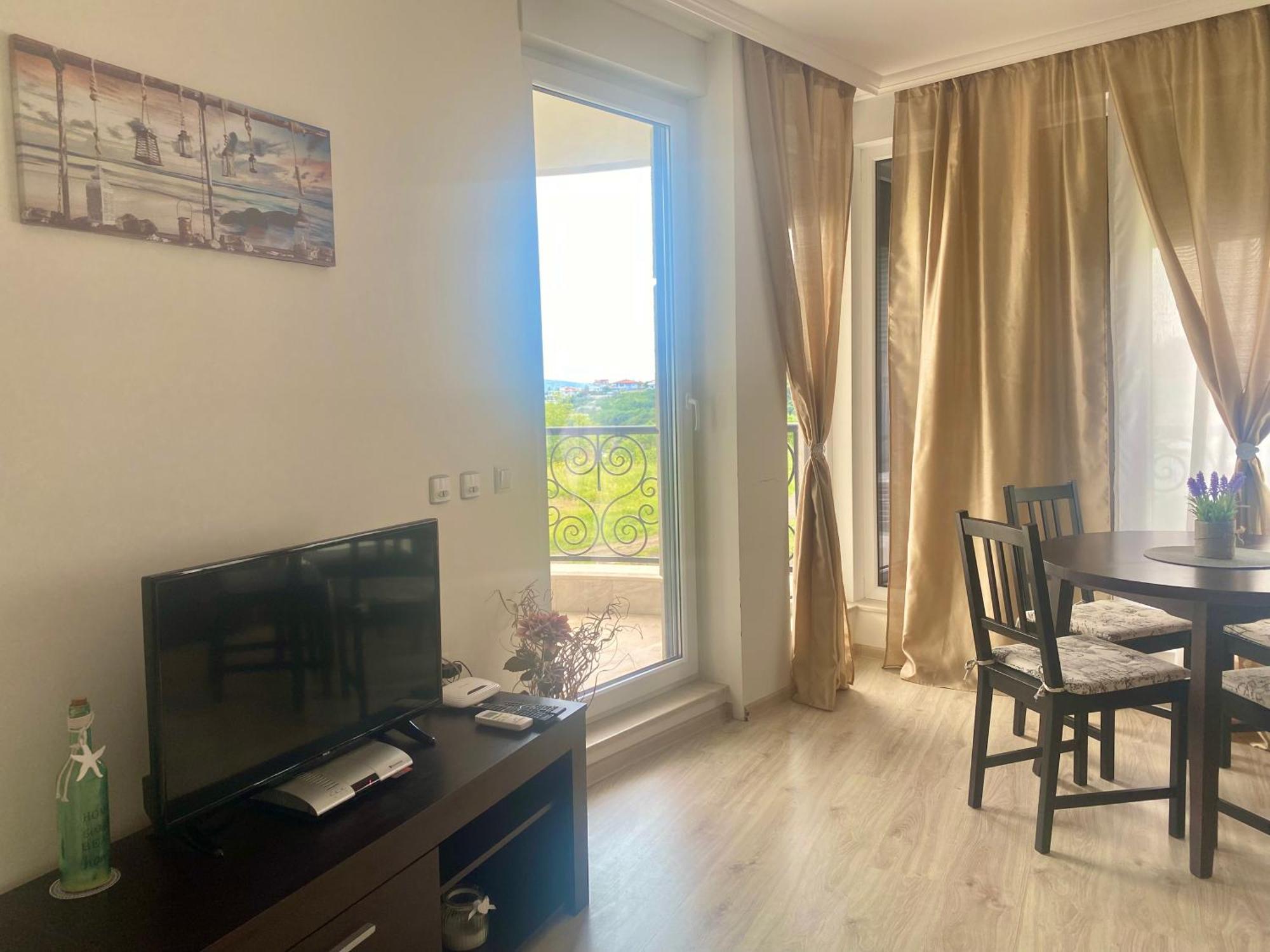 Apartments In Complex Sunny Island Deluxe Chernomorets Eksteriør billede