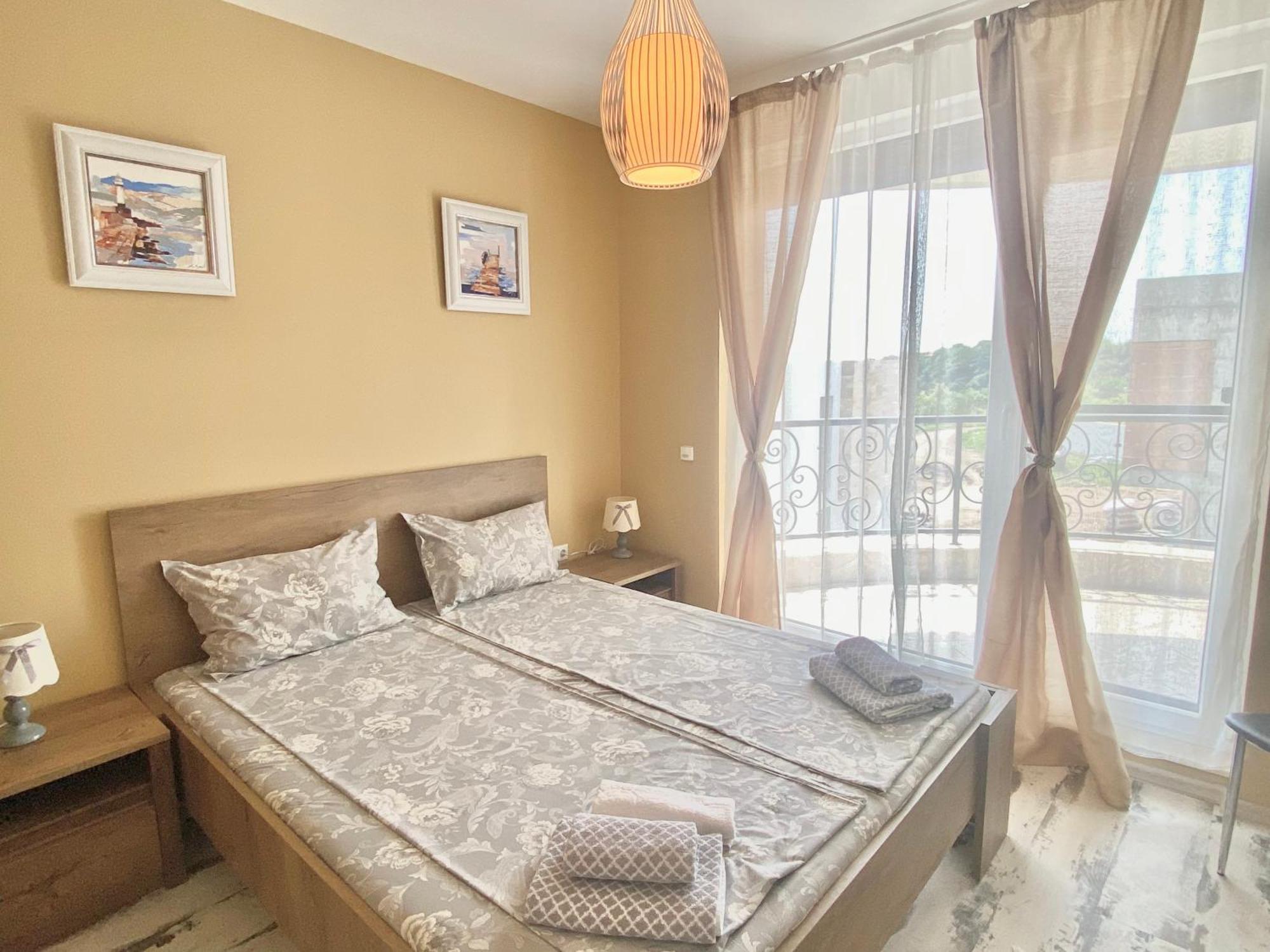 Apartments In Complex Sunny Island Deluxe Chernomorets Eksteriør billede